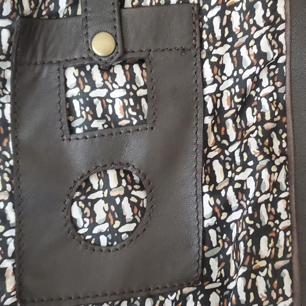 June dark brown leather hooded zip jacket women’s size medium - Picture 10 of 10